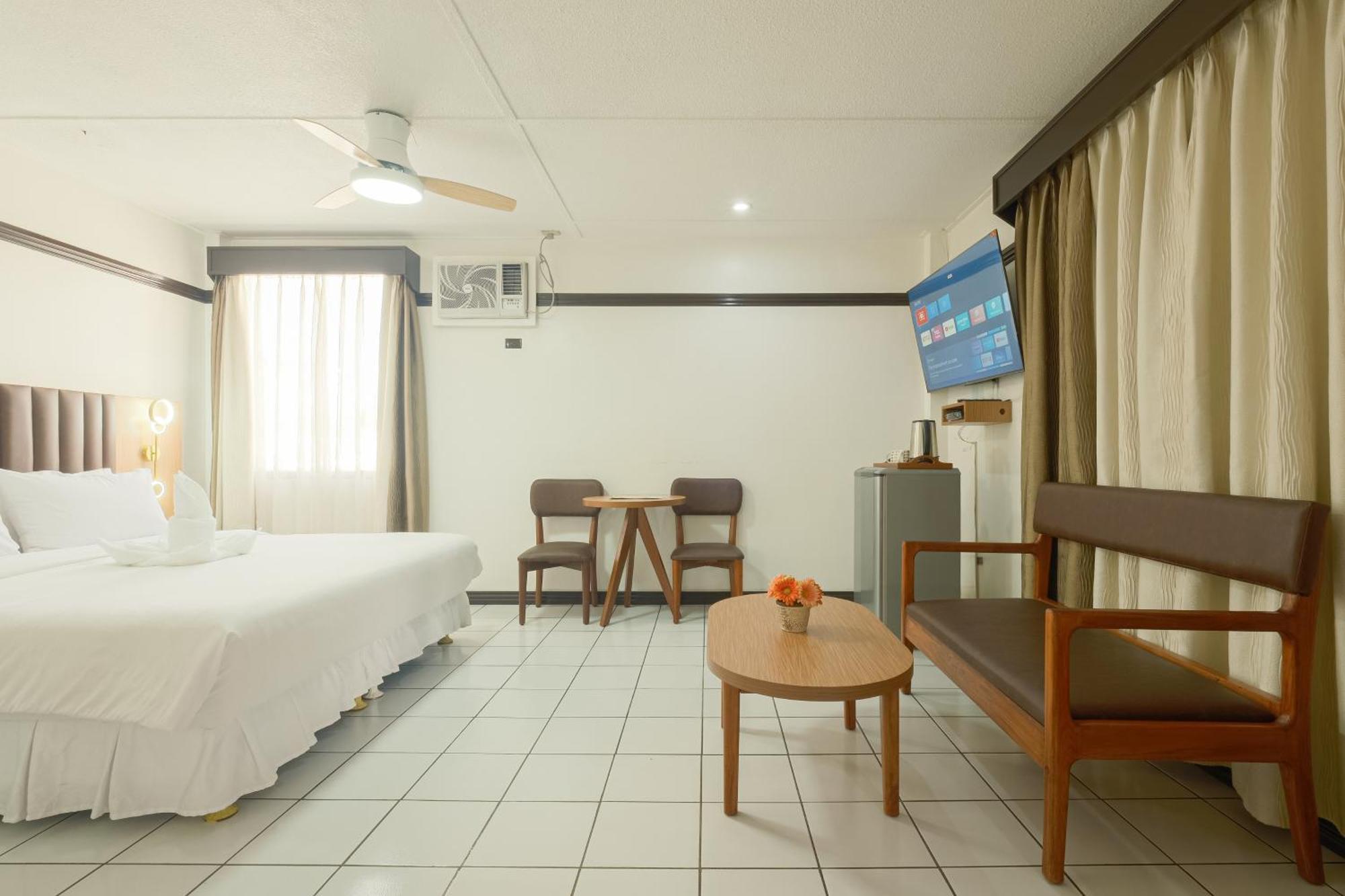 Orchid Inn Angeles Room photo