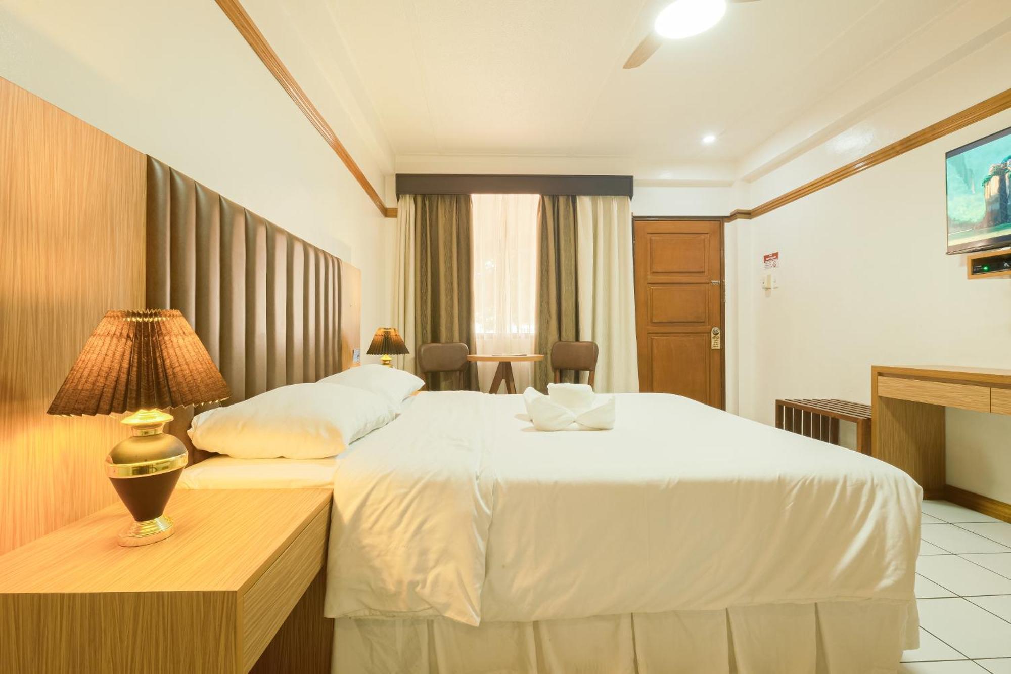 Orchid Inn Angeles Room photo